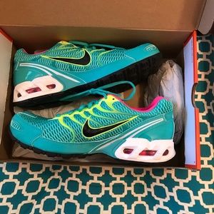Nike Air Max Torch 4-NWT